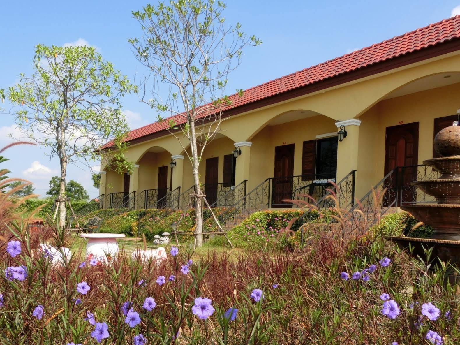 Sierra View Resort Ban Khanong Phra Nua Exterior photo